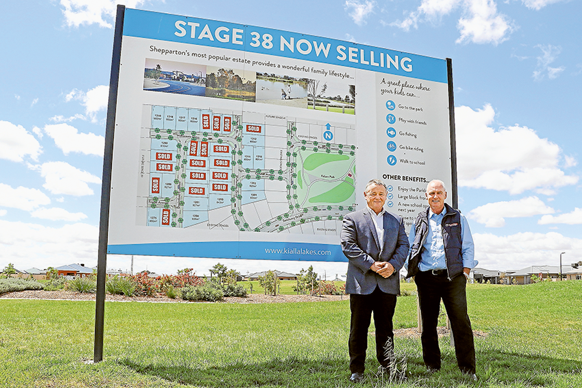 STAGE 38 AND 39 NOW SELLING… Youngs & Co director, Glenn Young and Kevin Hicks Real Estate sales/subdivision manager, Terry Shiels will help you to secure a spot at Kialla Lakes. Photo: Katelyn Morse.