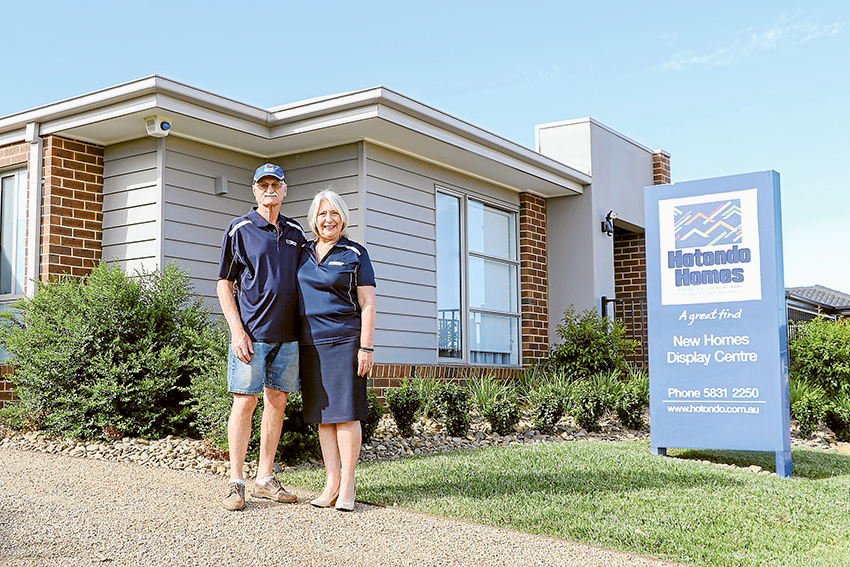 BRILLIANT HOMEBUILD BONUSES OFFERED… From left, Hotondo Homes Shepparton co-owners, Colin and Sue Mintern at their Sanctuary Drive display home. Photo: Katelyn Morse.