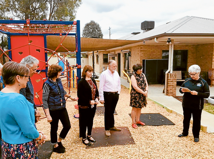 ADV---Bendigo-Bank CONNECTING THE COMMUNITY… Representatives from the Kiwanis Club of Shepparton Sunrisers, Greater Shepparton Connected Community, Verney Road School, Bendigo Bank, The Sobraon Children’s Respite and the Department of Human Health and Services are gathered to warmly welcome the new play equipment. Photo: Supplied.