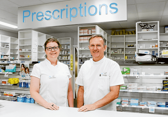 ADV---Tatura-Pharmacy NEW PHARMASIST WELCOMED… From left, Tatura Pharmacy pharmacists, Louise and Heath Robbins are now offering compounding services to those in need. Photo: Katelyn Morse.