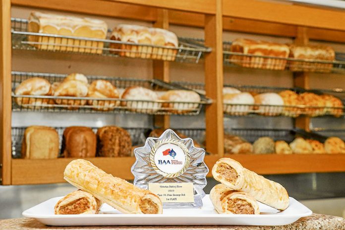 ADV---Tatura-Bakery-and-Lunches ICONIC AWARD WINNERS… These sausage rolls from Tatura Bakery and Lunches have recently been voted the best sausage roll at the Victorian Baking Show for 2019. Photo: Katelyn Morse.