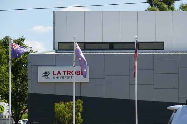 LaTrobeSheppartoncam_05775