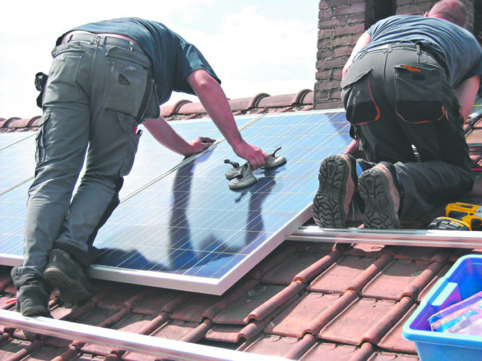 NEW SOLAR DEAL...The changes will save homeowners up to $800 on installation costs. Photo: Supplied