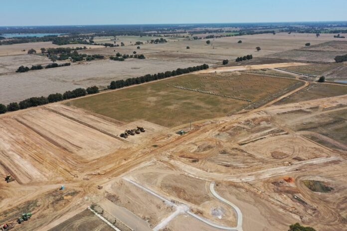 10DEA3A062E38B38ABEF_04332