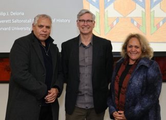 Harvard professor visits Munarra