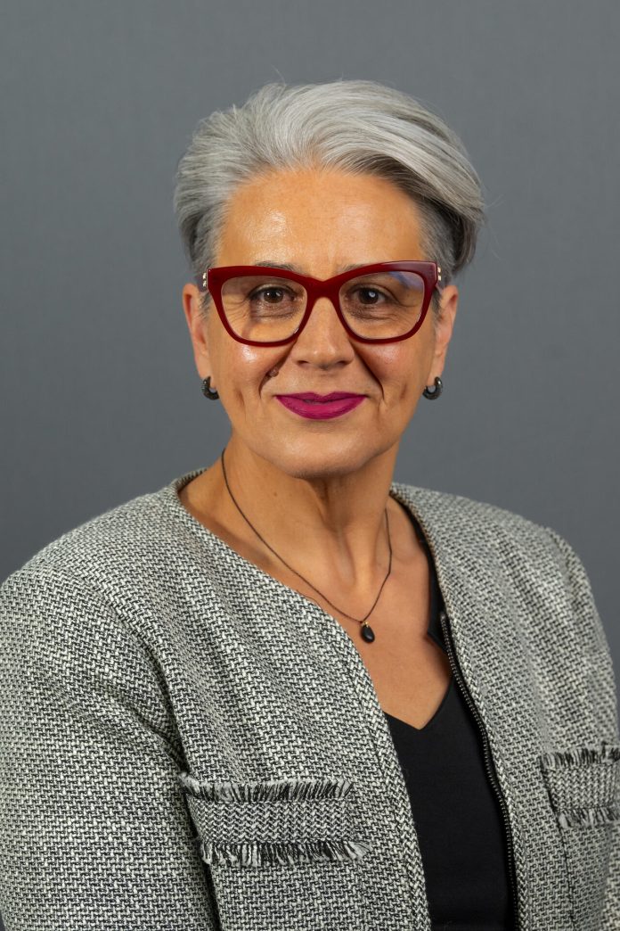 GMCU24EB-6_42376