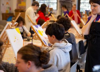 Archibald-inspired art program and school holiday fun at SAM