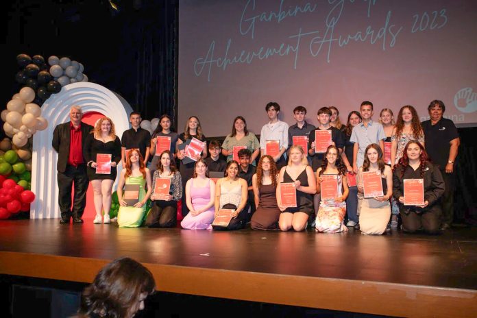 ganbina_91772